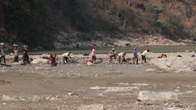 Photo of नागढुङ्गा–मुग्लीन सडकका लागि नदीजन्य निर्माण सामग्री निकाल्न अनुमति