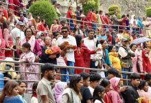 Photo of नयाँ बर्षको नयाँ वर्षको अवसरमा मन्दिरमा दर्शनार्थीको घुइँचो