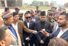 Photo of मन्त्री डा. तिमिल्सिनाद्वारा सुरक्षण मुद्रण केन्द्रको निरीक्षण, राजस्व तिरेको २४ घण्टाभित्र छाप्न सुरु