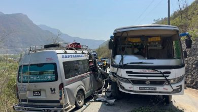 Photo of सिन्धुलीमा माइक्रोबस र बस एकापसमा ठोक्किँदा १० जना घाइते