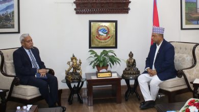 Photo of परराष्ट्र मन्त्री खनाल र भारतीय राजदूत श्रीवास्तवविच शिष्टाचार भेट