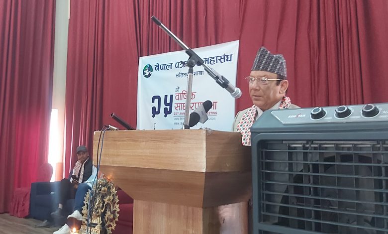 पूर्वप्रधानन्यायाधीश राउतले पत्रकारलाई जिम्मेवारीपूर्ण पत्रकारिता गर्न आग्रह गरे
