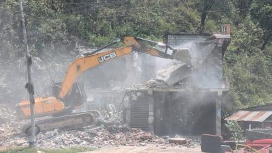 Photo of धादिङमा सार्वजनिक वनको जग्गा अतिक्रमण गरी बनाइएका पक्की संरचना भत्काउन सुरु