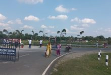 Photo of भन्सार कडाइसँगै भद्रपुर बजारमा चहलपहल, नेपाली व्यवसायी खुसी