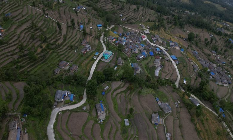 पर्यटकीयस्थल टोड्के जोड्ने सडक स्तरोन्नति
