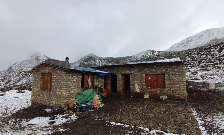 दामोदरकुण्ड तीर्थयात्रीलाई निःशुल्क भोजनको व्यवस्था