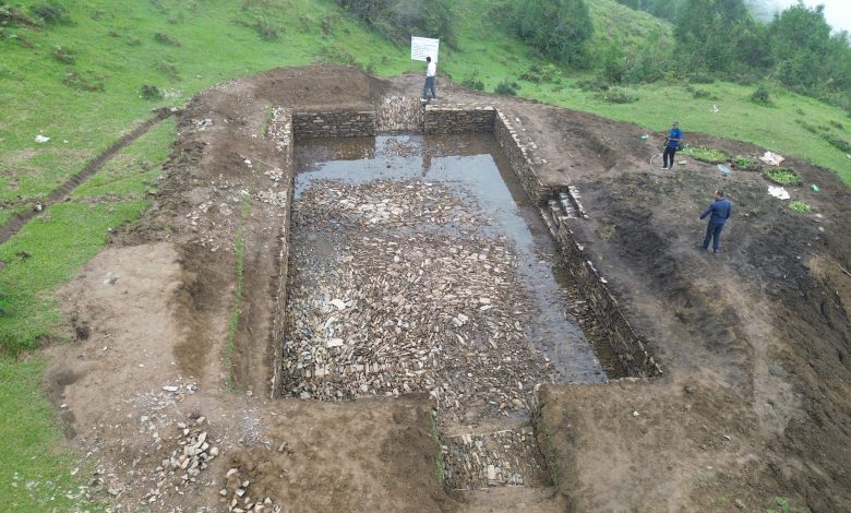 वन्यजन्तुका लागि भुल्के छोक्ला सामुदायिक वनमा पोखरी निर्माण