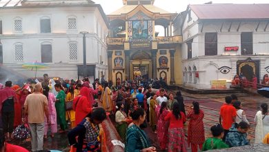 Photo of साउनको दोस्रो सोमबार: पशुपतिनाथमा बिहानैदेखि भक्तजनको घुइँचो