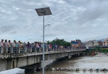 Photo of बागमती नदीमा डेब्रिज थुप्रिनु काठमाडौँ डुबानको मुख्य कारण