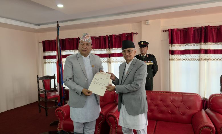 बागमती प्रदेशको मुख्यमन्त्रीमा एमालेका किरण थापा मगर नियुक्त बागमती प्रदेशको मुख्यमन्त्रीमा एमालेका किरण थापा मगर नियुक्त