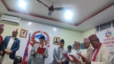 Photo of सुदूरपश्चिमका तीन मन्त्री र दुई राज्यमन्त्रीद्वारा शपथ