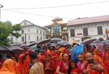 Photo of साउनको आज अन्तिम सोमबार: पशुपतिनाथलगायत देशका शिवालयहरुमा दर्शनार्थीको घुइँचो