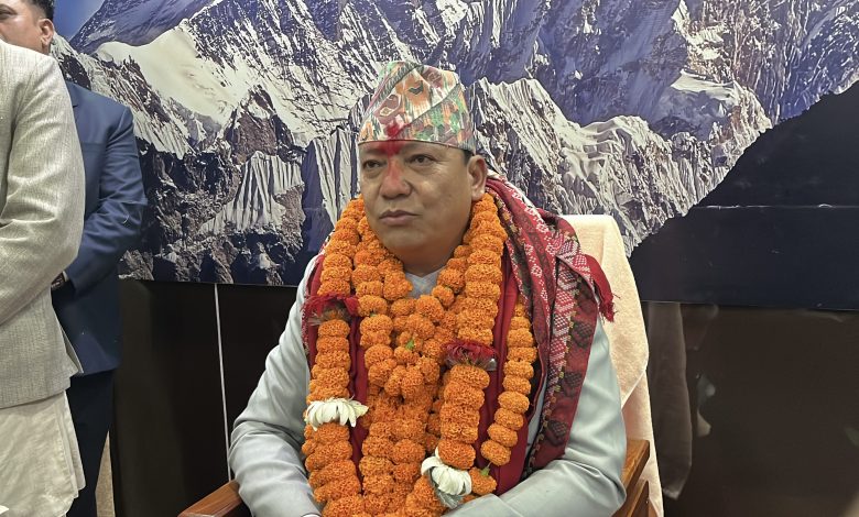 भक्तपुरका किरण थापा मगरः वडाध्यक्षदेखि मुख्यमन्त्रीसम्म