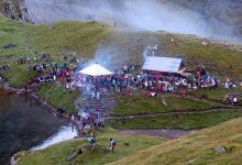 Photo of पुजारीले चिच्चाएर बर मागिदिने ‘खयरभरानी’