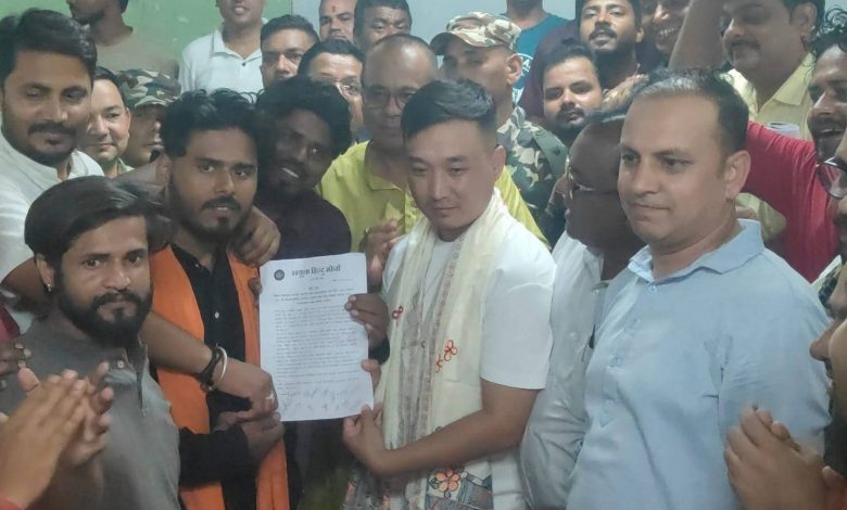गृहमन्त्री गुरुङसहितको सरकारी टोली र हिन्दूवादी प्रतिनिधिबीच १३ बुँदे सहमति