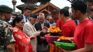 Photo of राष्ट्रपति रामचन्द्र पौडेलद्वारा पाटन कृष्ण मन्दिरमा पूजाआराधना