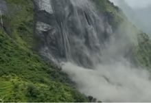 Photo of दार्चुलामा पहिरोले चौलानी नदी आधा थुनियो,सतर्क रहन प्रशासनले आग्रह