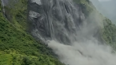 Photo of दार्चुलामा पहिरोले चौलानी नदी आधा थुनियो,सतर्क रहन प्रशासनले आग्रह