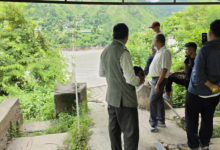 Photo of बाढीले क्षति पुर्‍याएका  झोलुङ्गे पुलको मर्मतमा तीव्रता