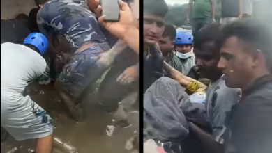 Photo of बेत्रावतिस्थित बाढीले पुरिएको घरबाट महिलाको जीवितै उद्धार