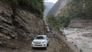 Photo of विपद् प्रभावित बेनी–जोमसोम कोरला सडकमा यातायात सञ्चालनमा चुनौती