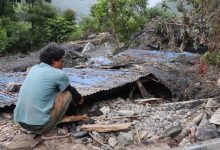 Photo of धान भित्र्याउने बेलाको खेत क्षणभरमै बगर बनेपछि…