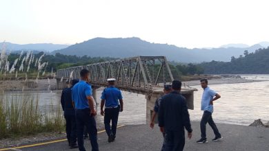 Photo of घिरिङमा बाढीपहिरोले सात झोलुङ्गे पुल र बेलिब्रिजमा क्षति