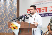 Photo of कानून सुधारमार्फत विकास र लगानीको वातावरण निर्माण गर्न खोज्दैछौँः मन्त्री लम्साल